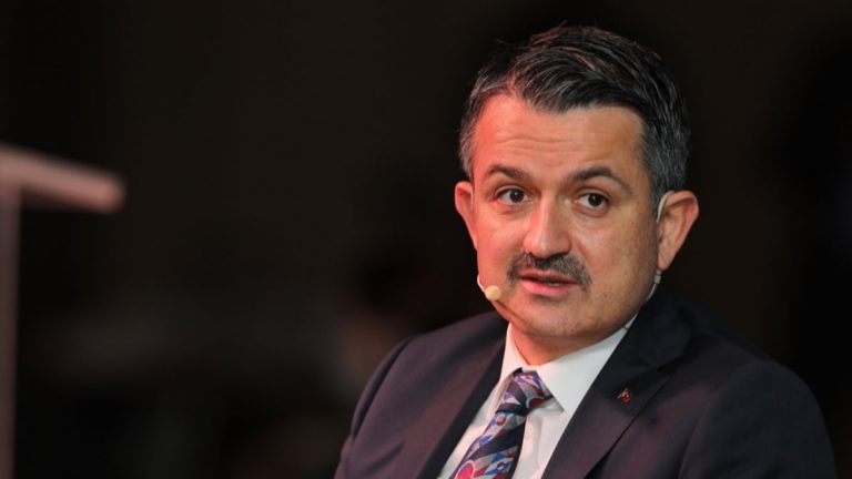 Bekir Pakdemirli: Pandemi sürecinde raflar boş kalmadı