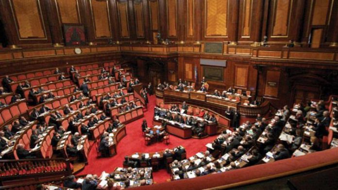 italyan-senatorden-azerbaycana-dayanak-q15zFxZW.jpg