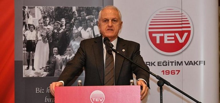 Türk Eğitim Vakfı Doğal Afetlerden Ziyan Gören Öğrencilerin Yanında