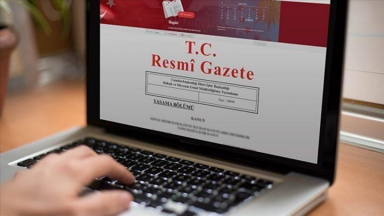 3 üniversiteye rektör atandı