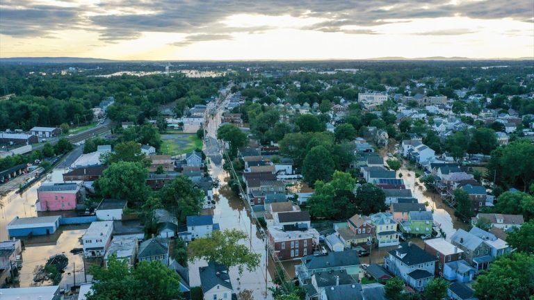 ABD’de selden en az 45 kişi hayatını kaybetti