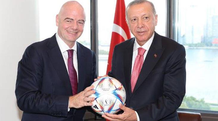 Cumhurbaşkanı Erdoğan ile Infantino arasında gülümseten futbol diyaloğu