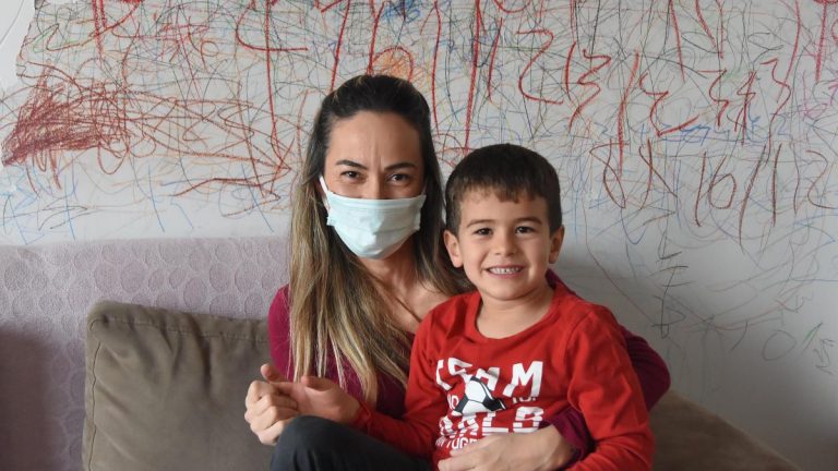 İzmir’deki otizmli Kaan’ın annesi: Yalnızca sevgi istiyoruz