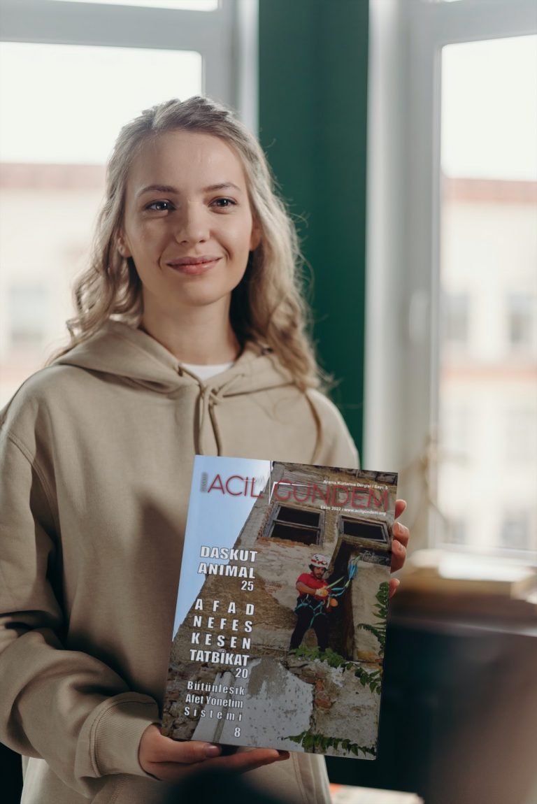 ACİL GÜNDEM DERGİSİ EKİM SAYISI 1 EKİMDE YAYINDA