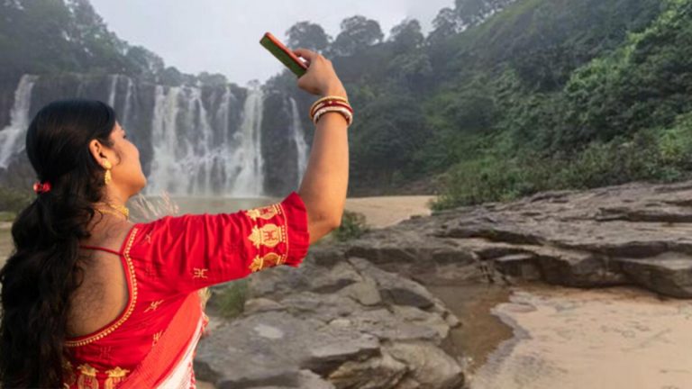 Selfie merakı sonları oldu… Kardeşlerini kurtarmak isterken birebir aileden 6 kişi öldü!