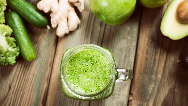 Zayıflatıcı zerzevat smoothie’leri: Damak tadınıza hitap edecek 7 tanım