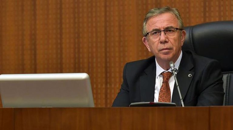 ABB Meclisi’ndeki su krizine Meclis Başkanvekili Fatih Ünal’ın sözleri damga vurdu: Mansur Bey indirmedi, hep bindirdi