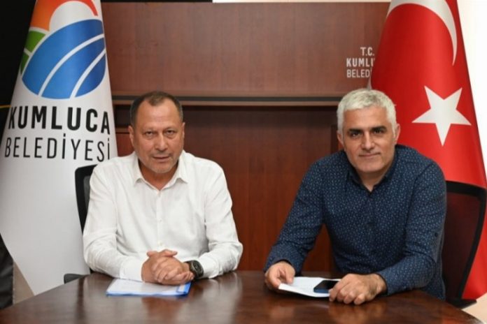 antalya-kumluca-belediyesinde-iscilerin-grevi-devam-ediyor-MfVAajg1.jpg