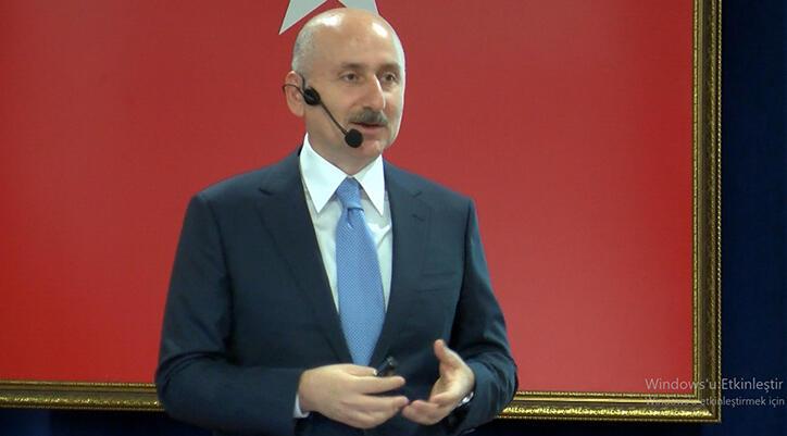 Bakan Karaismailoğlu: Trafik kazalarında yüzde 82 oranında azalma oldu