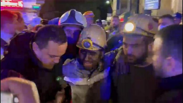 bartindaki-maden-ocagi-patlamasi-sonrasi-2-personel-yer-altindan-cikarildi-iste-birinci-kelamlari-DPpPp1hQ.jpg