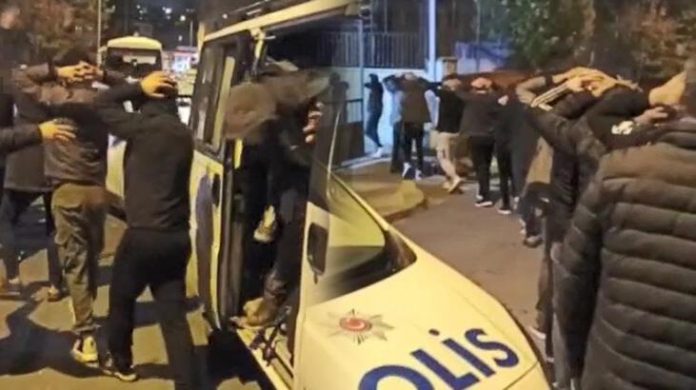 bin-liraya-anlastilar-bagcilarda-31-kacak-gocmen-yakalandi-NVY5f5Bz.jpg