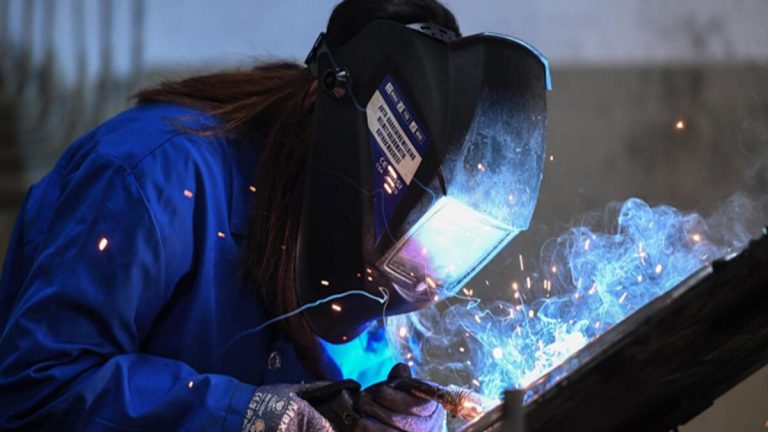 Geleceğin ustaları bu merkezlerde yetişiyor