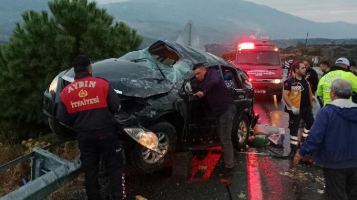 otomobil-bariyerlere-carparak-durabildi-cifti-olum-ayirdi-KREbA1YM.jpg