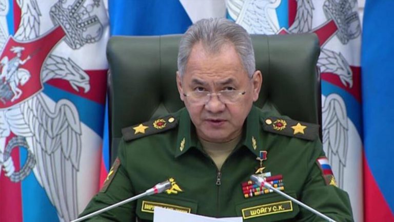 Rusya Savunma Bakanı Şoygu’dan, İngiliz ve Fransız mevkidaşlarına “kirli bomba” uyarısı