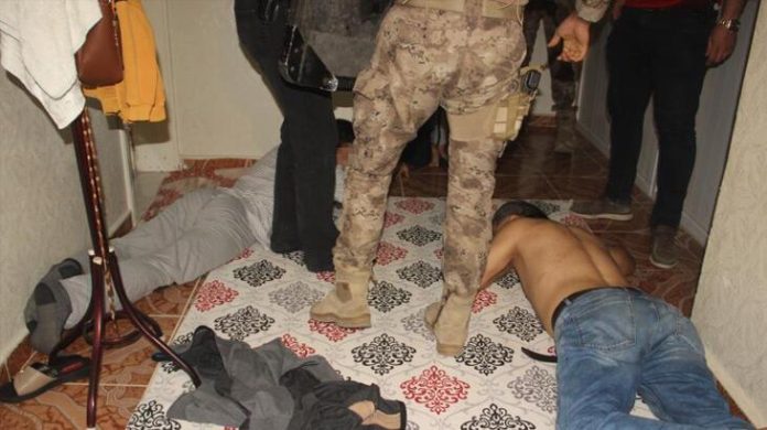 sanliurfada-uyusturucu-operasyonu-40-gozalti-zwHc8krN.jpg