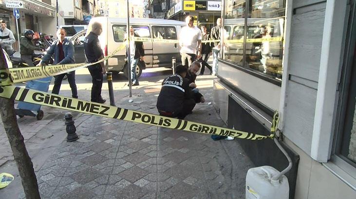 Zeytinburnu’nda sokak ortasında silahla vuruldu