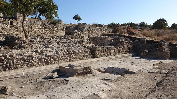 Alexandria Troas Antik Kenti’nde 1900 yıllık 2 atık su kanalı bulundu