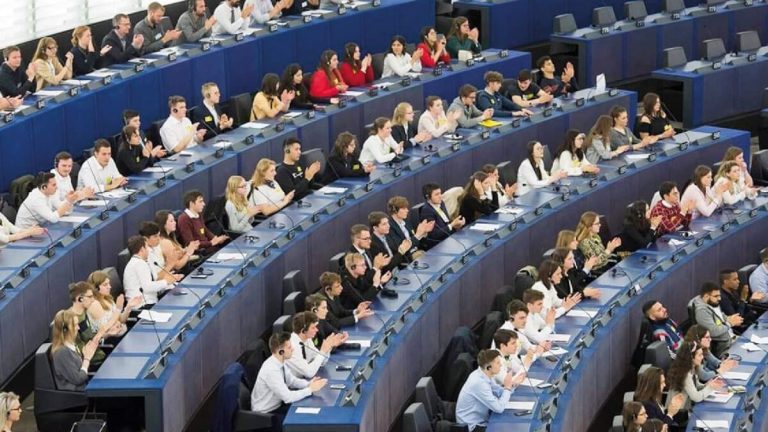 Avrupa Gençlik Parlamentosu’nda Türkiye’yi Kabataşlılar temsil edecek