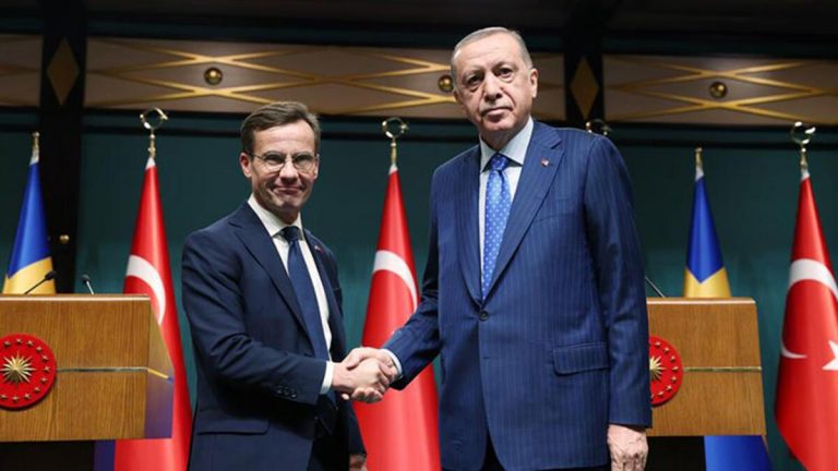 Cumhurbaşkanı Erdoğan’dan İsveç Başbakanı Kristersson’a anlamlı hediye