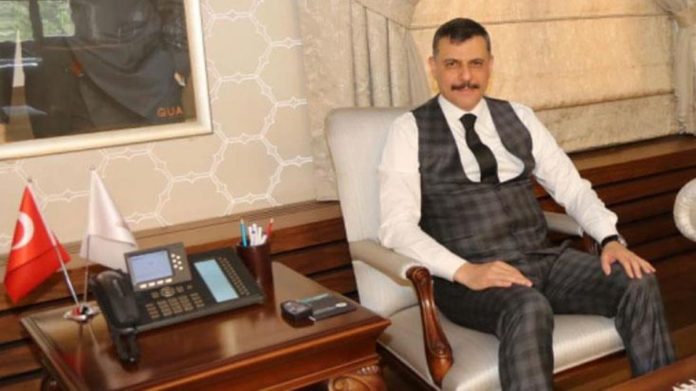 cumhurbaskani-erdoganin-fotografini-makamindan-kaldirdigi-soylenen-vali-ciftciden-aciklama-geldi-tLWi8jee.jpg