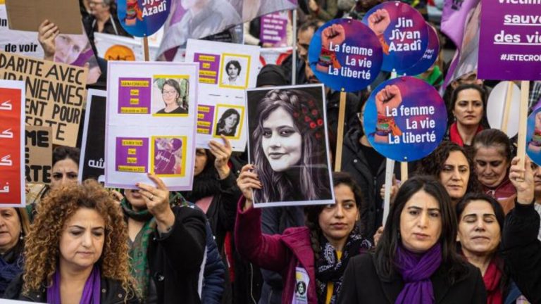 Fransa’da neler oluyor? Her 2 günde bir kadın katlediliyor