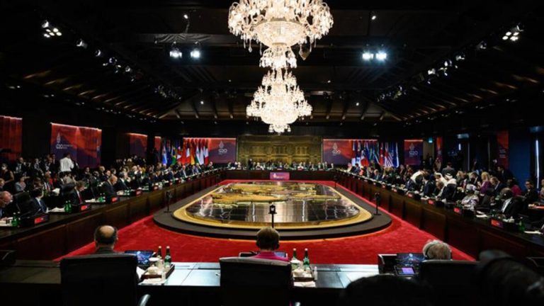 G20 için Bali’ye gelen Kamboçya Başbakanı koronavirüse yakalandı