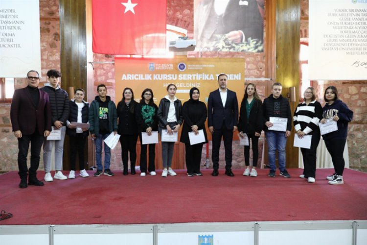 İstanbul Silivri’de arıcılar sertifikalandı