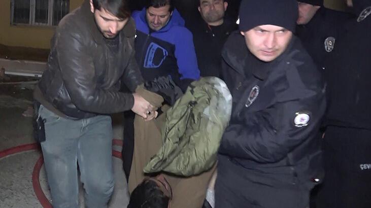 Kendini kilitlediği evini ateşe verdi