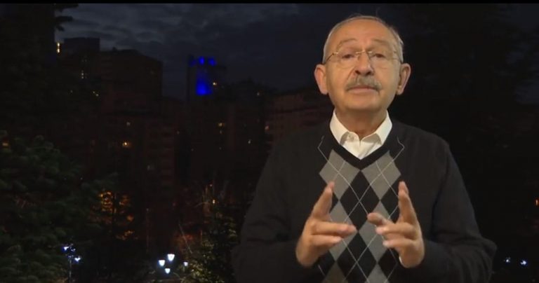 Kör karanlıkta kamera karşısına geçen Kılıçdaroğlu, vatandaşın dert yandığı konunun çözümü için söz verdi