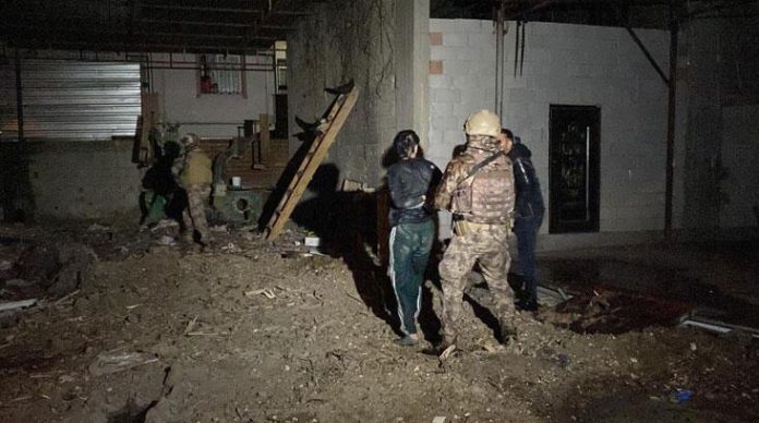 mersinde-pkkkck-operasyonu-18-gozalti-karari-TbvGpSnv.jpg