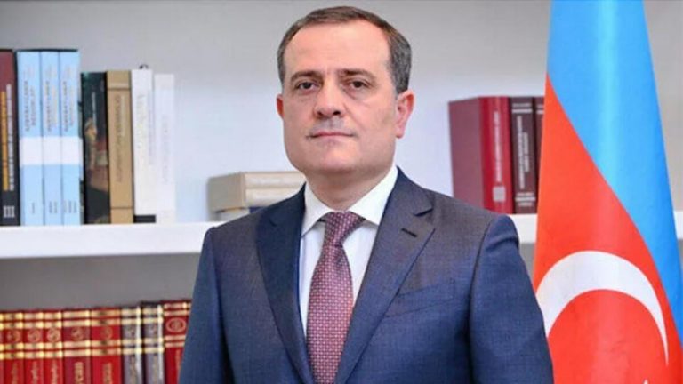 Azerbaycan Dışişleri Bakanı: Ermenistan’ın Zengezur koridoruyla ilgili tutumu kendisine zarar verecek