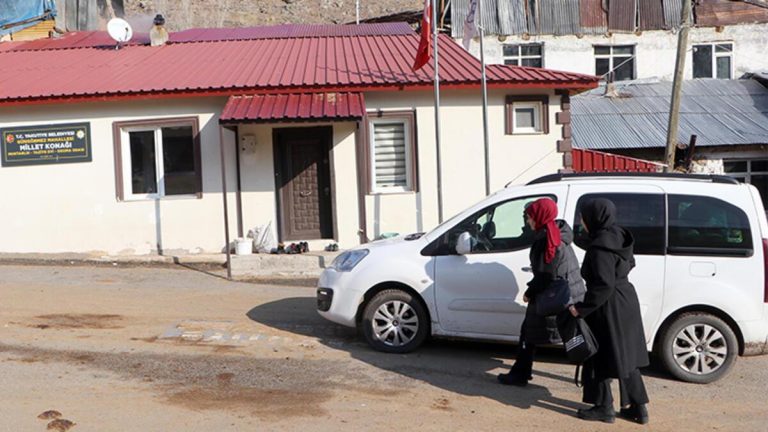 ‘Gezici Anaokulu’ öğretmenleri yollarda