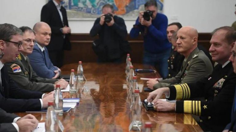 Vucic’ten NATO’ya “Sırpları koruma” çağrısı