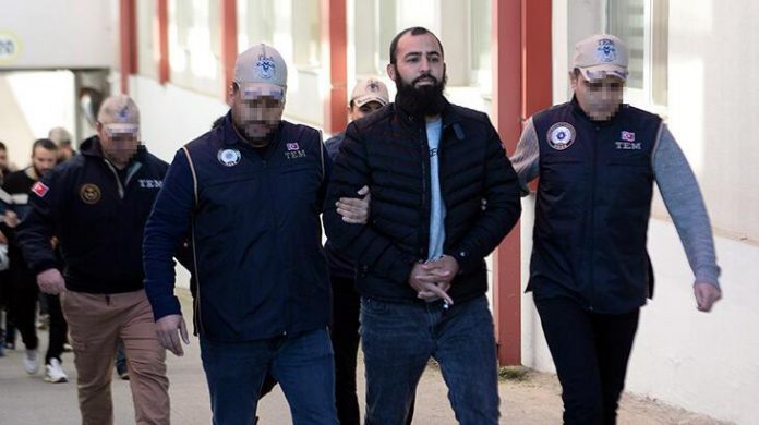 adanada-yakalanan-deasin-hendekcisi-tutuklandi-JCQ7Kqze.jpg