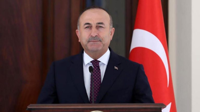 Bakan Çavuşoğlu, Kigali Soykırım Anıtı’nı ziyaret etti