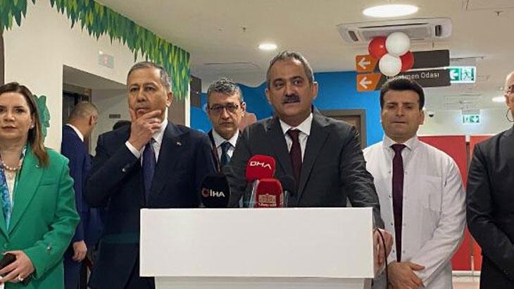 Bakan Özer hastane sınıflarında öğrencilerle bir araya geldi