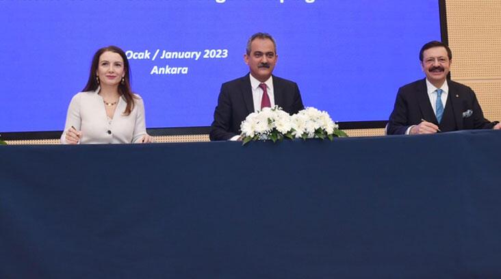 Bakan Özer: Mesleki eğitim merkezi, istihdam programı değil