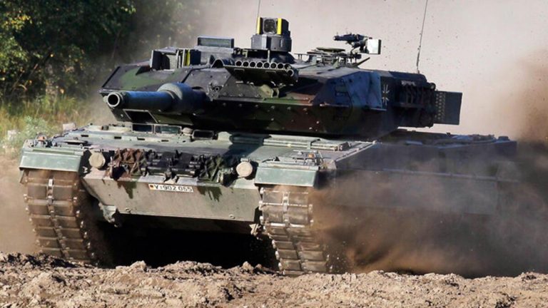 Polonya, Ukrayna’ya tank teslimi için Almanya’ya resmi başvuruyu yaptı