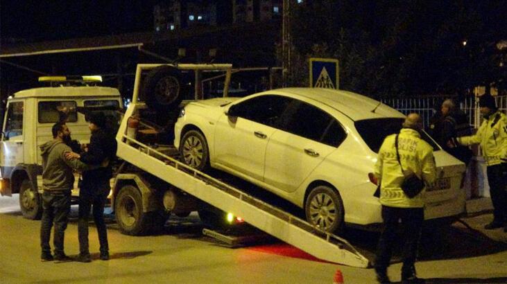 Alkollü kişiler denetimde polislere zor anlar yaşattı