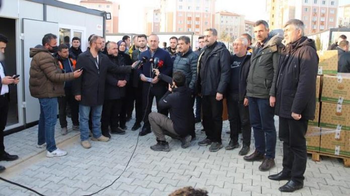 bakan-cavusoglu-90-ulkeden-11-bin-500e-yakin-arama-kurtarma-grubu-geldi-RGHf9Pqg.jpg