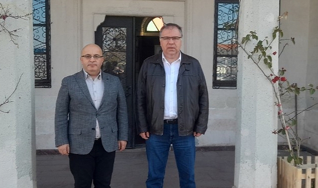 Foça kaymakamı Mehmet Türköz İlçe Ulusal Eğitim Müdürlüğünde açılacak okullar için toplantı yaptı