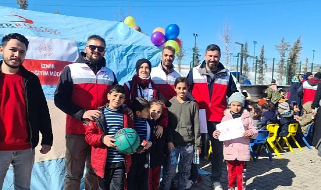 izmir-vilayet-ulusal-egitim-mudurlugu-psikososyal-takviye-ile-depremzedelerin-yuregindeki-yaralari-sarmak-icin-calisiyor-E1GQBC9G.jpg