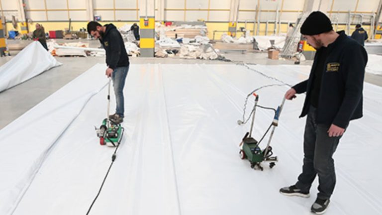 Sarsıntı bölgesi için ‘izolasyonlu çadır’ mesaisi