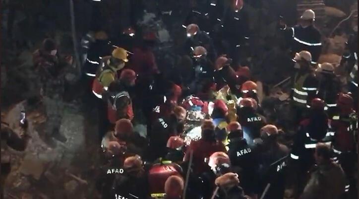 Zelzelenin 258. saattinde mucize kurtuluş: Neslihan Kılıç