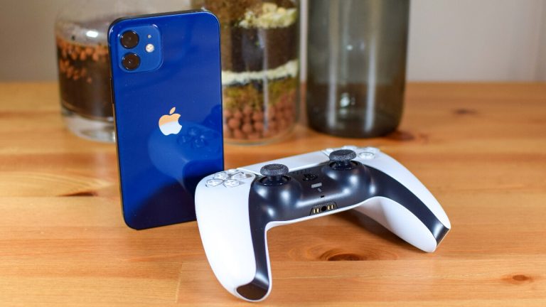 iPhone’lara PlayStation 5 DualSense Edge dayanağı geldi