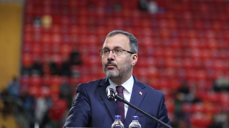 Mehmet Kasaoğlu bir defa daha hatırlattı… Yurtlarımız depremzedeler için açık