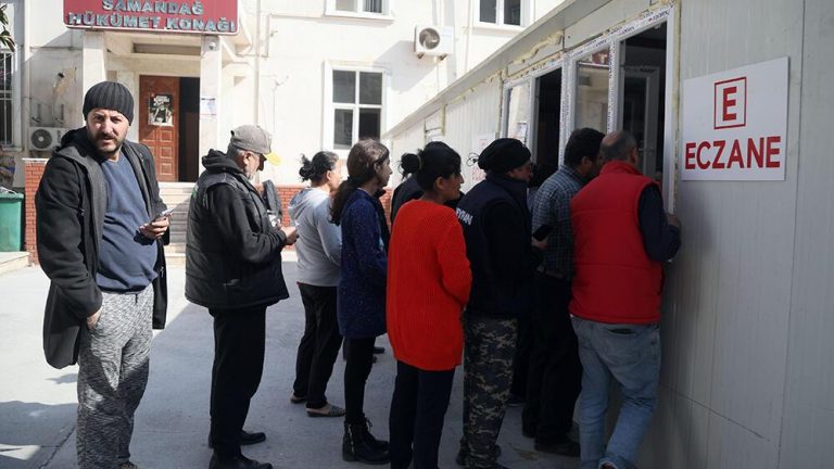 Sarsıntıda 44 eczacı hayatını kaybetti! 1200 eczane yıkıldı yahut ağır hasarlı