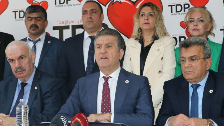 TDP Önderi Mustafa Sarıgül: 8 ve 19 Nisan tarihlerini aklınızda tutun
