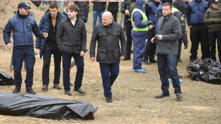 Uluslararası Ceza Mahkemesi’nin Ukrayna’da işlenen savaş suçlarıyla ilgili tutuklama emri çıkarması bekleniyor