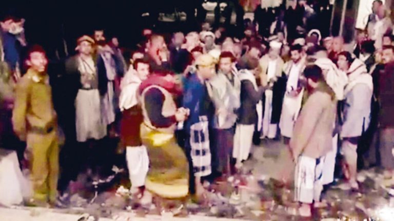 Buruk bayram! Yemen’de nakit yardım izdihamı: 85 ölü